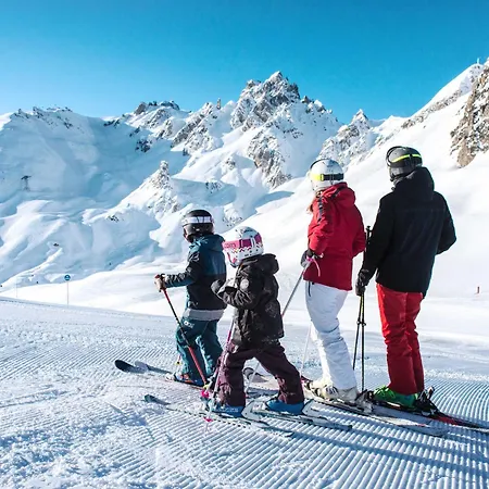 Aux Pieds A La Tania - 4 Pers, 31m², Balcon, 2 Pieces - Fr-1-182a-1 * Courchevel